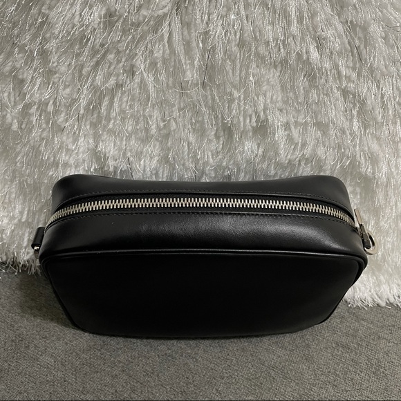 New Authentic Prada Logo Camera Bag Crossbody - Picture 7 of 14